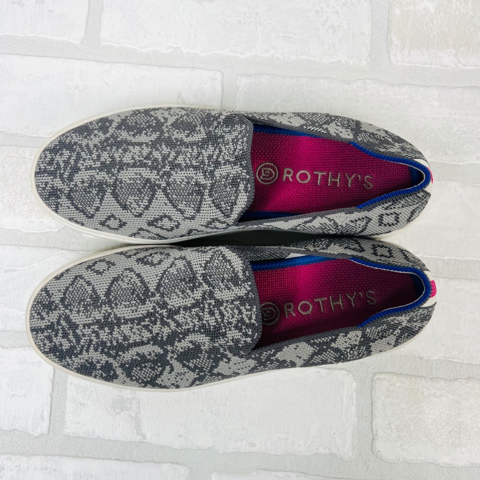 Rothys The Sneaker Grey Python Slip On Knit Shoes Womens 7 Animal Print Grey